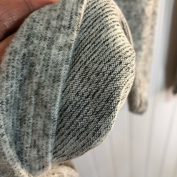 Acemi NWT Juniors Mock Ruffled Grey Turtleneck S - Picture 11 of 12